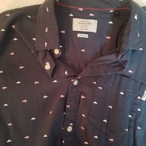 Jack Jones  men's  s/s navy blue nautical  design shirt in e.u.c